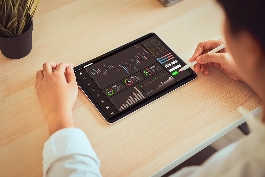 Investir na bolsa de valores é uma estratégia para aumentar o faturamento